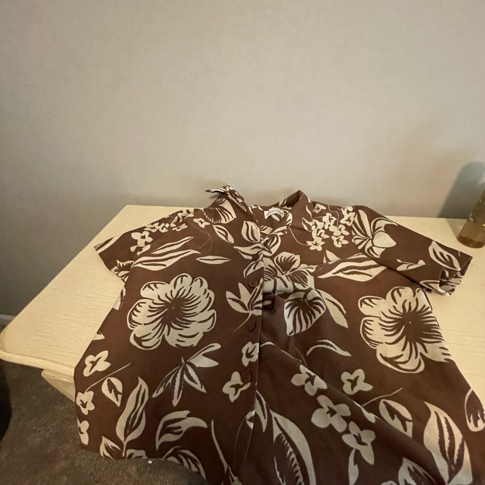 ALFRED DUNNER hawaiian dad tee/front blouse. Size 16